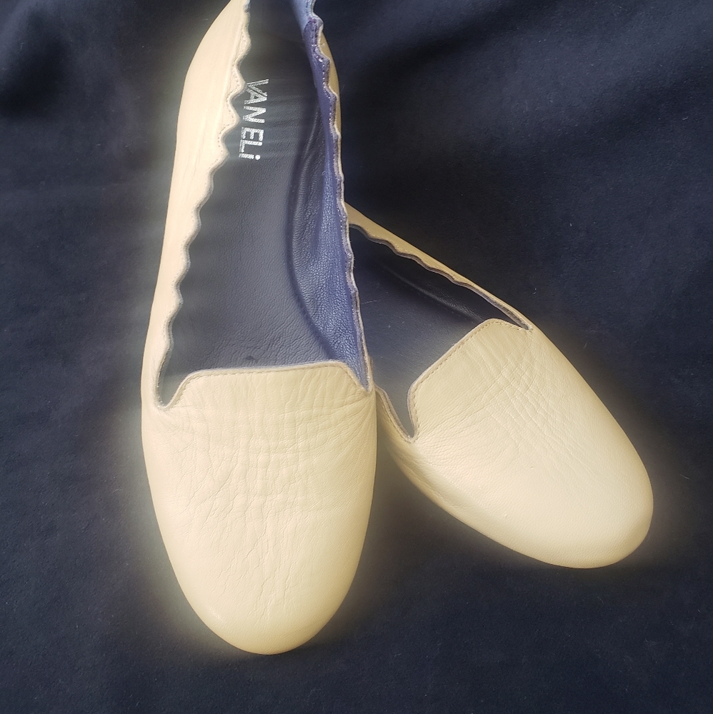 Vaneli Shoes | Nude Scalloped Flats | Color: Cream | Size: 6.5 |